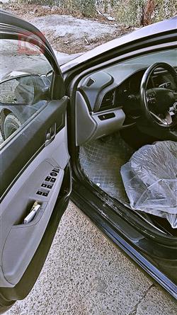 هیوندای ئەلەنترا